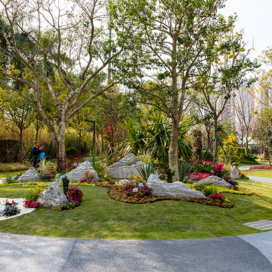 學(xué)府路南街心花園